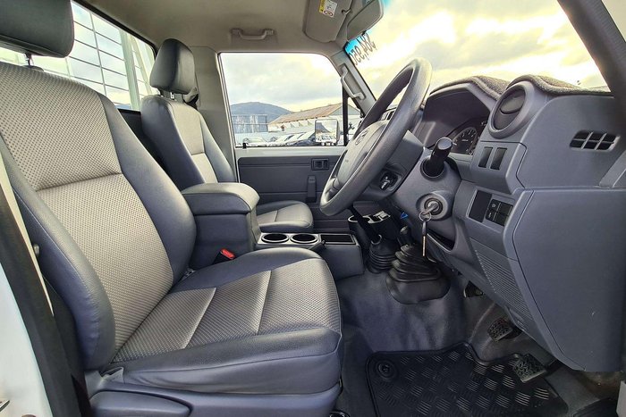 2022 Toyota Landcruiser Workmate