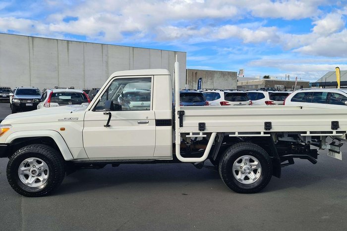 2022 Toyota Landcruiser Workmate