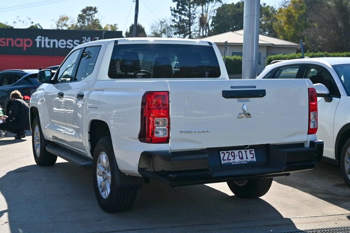2026 Mitsubishi Triton GLX+