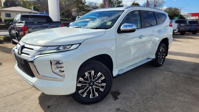 2024 Mitsubishi Pajero Sport GLS