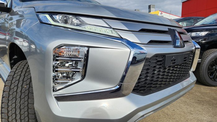 2024 Mitsubishi Pajero Sport GLS