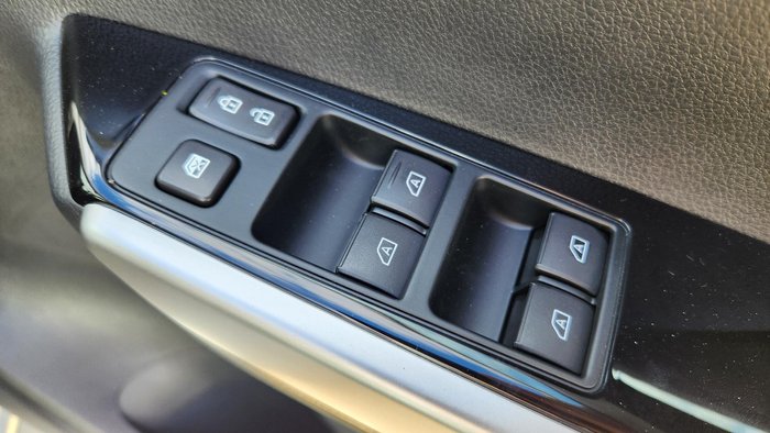2024 Mitsubishi Pajero Sport GLS