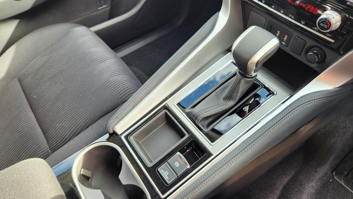 2024 Mitsubishi Pajero Sport GLS