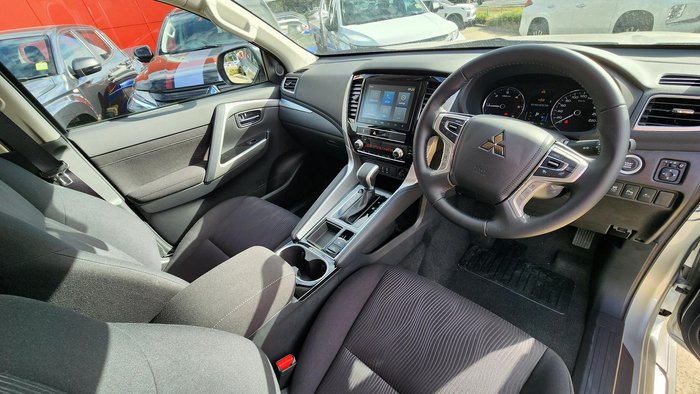 2024 Mitsubishi Pajero Sport GLS