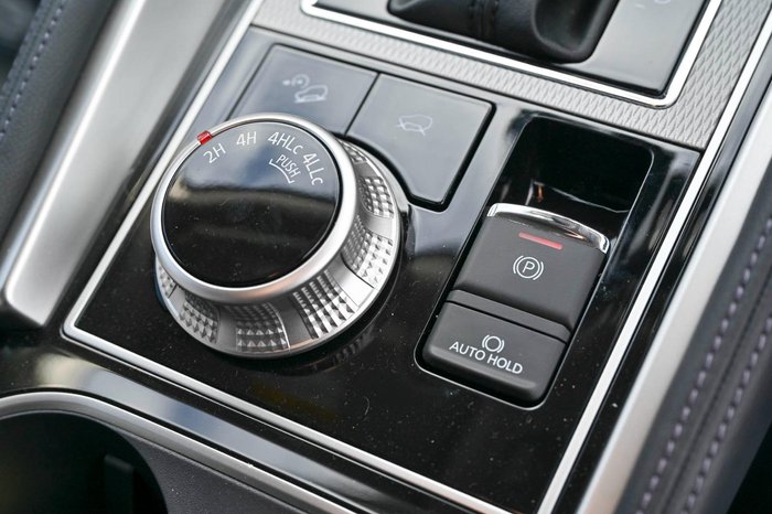2024 Mitsubishi Pajero Sport GLS