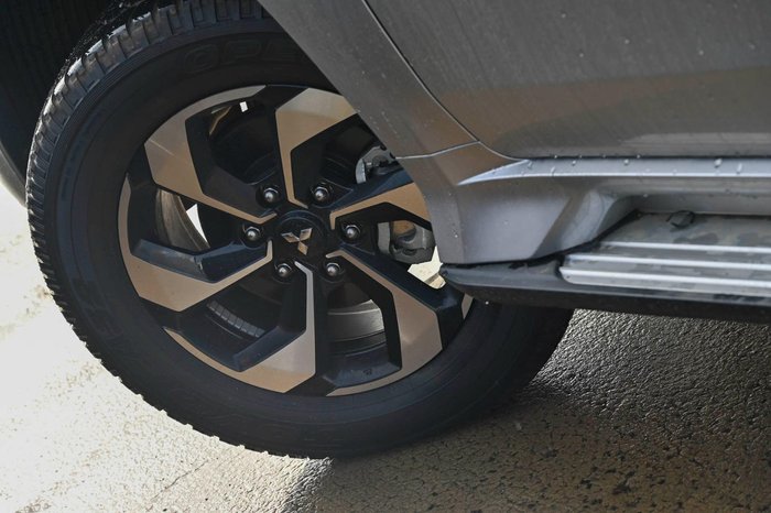 2024 Mitsubishi Pajero Sport GLS
