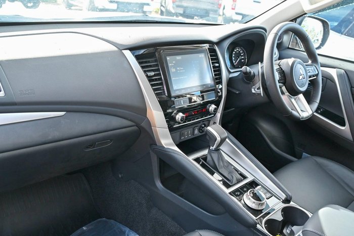 2024 Mitsubishi Pajero Sport GLS