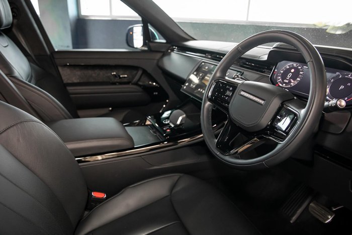 2025 Land Rover Range Rover Sport P530 Autobiography