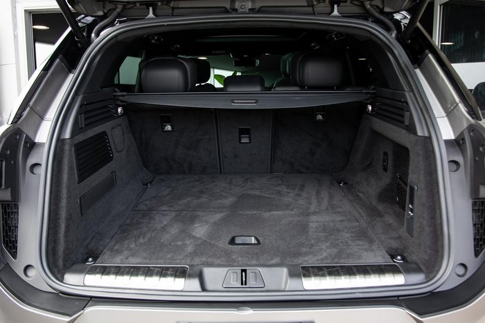 2025 Land Rover Range Rover Sport P530 Autobiography