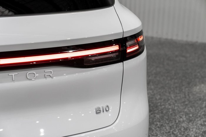 2026 Leapmotor B10 Design LR