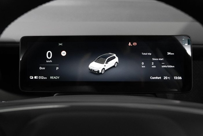2026 Leapmotor B10 Design LR