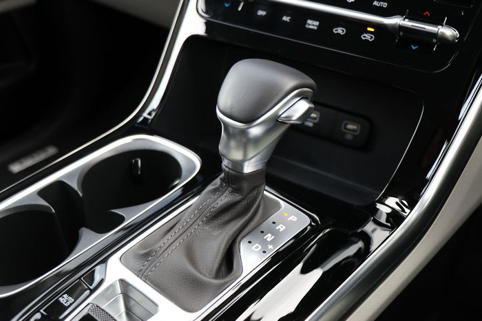 2023 Kia Carnival Si