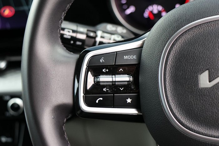 2023 Kia Carnival Si