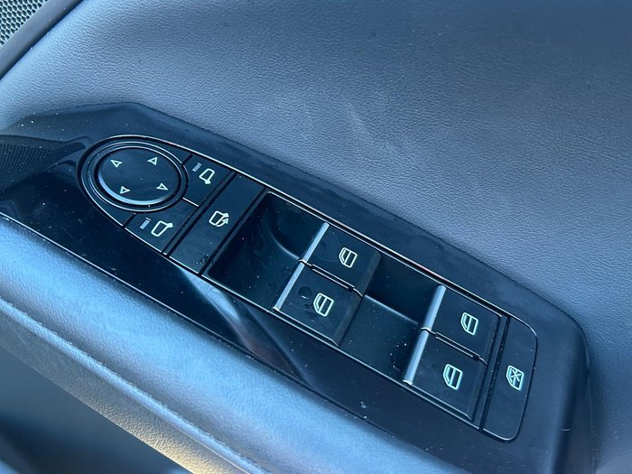 2025 Mazda 3 G20 Touring