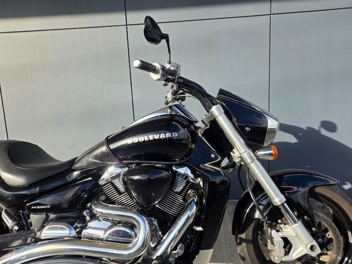 2017 Suzuki VZR 1800 BOULEVARD (M109R) BLACK