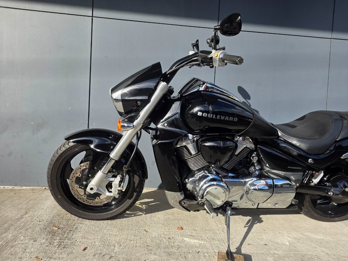 2017 Suzuki VZR 1800 BOULEVARD (M109R) BLACK