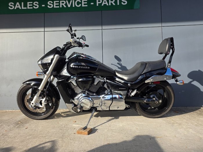 2017 Suzuki VZR 1800 BOULEVARD (M109R) BLACK
