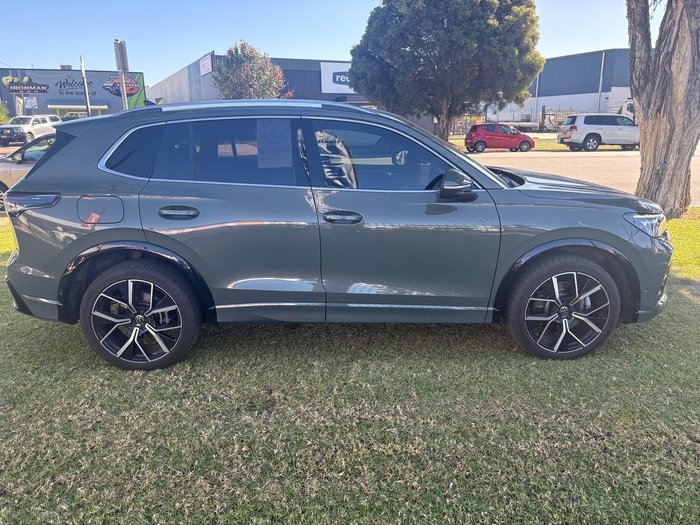 2025 Volkswagen Tiguan 195TSI R-Line