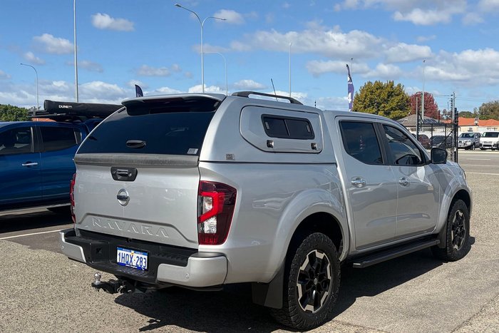 2022 Nissan Navara ST-X