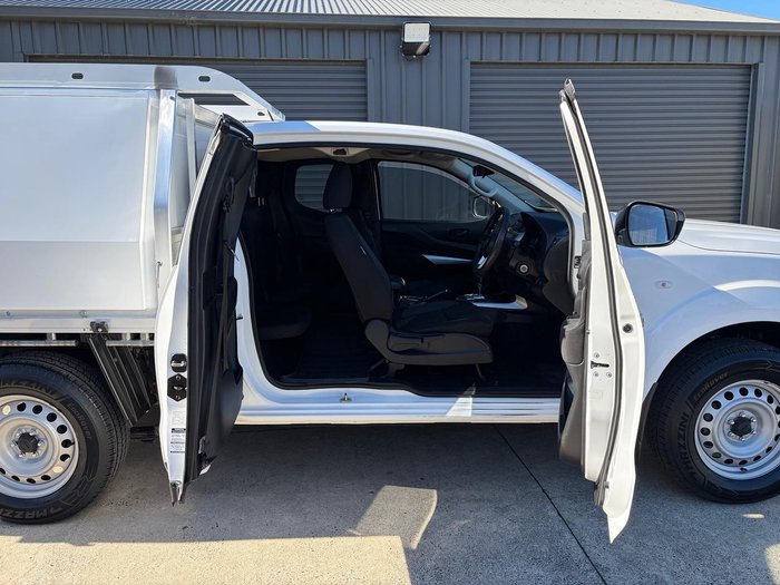 2021 Nissan Navara SL