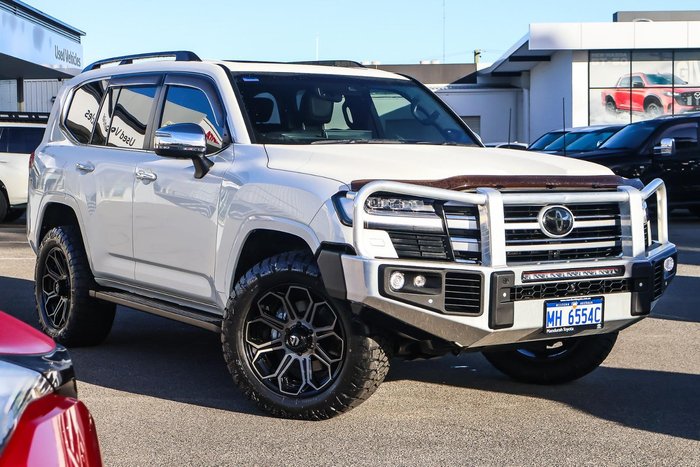 2023 Toyota Landcruiser