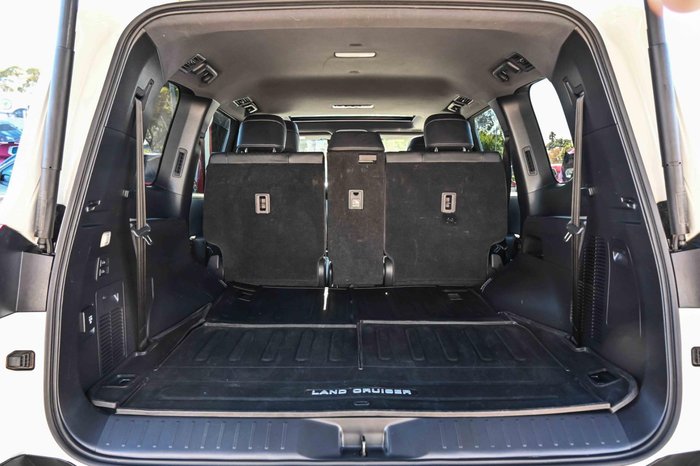 2023 Toyota Landcruiser Sahara
