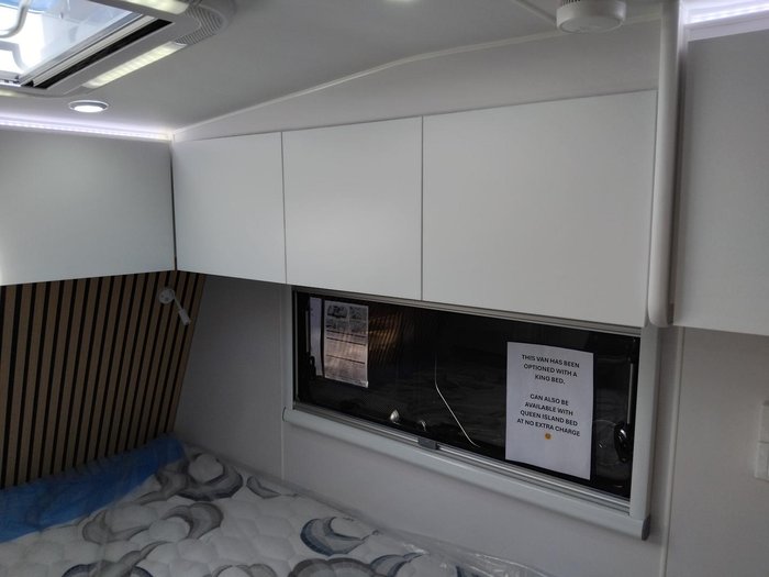 2026 Cadillac RV Ourea Royal Plus King Bed Family Triple Bunk Full Victron