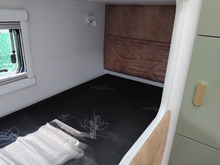 2026 Cadillac RV Ourea Royal Plus King Bed Family Triple Bunk Full Victron