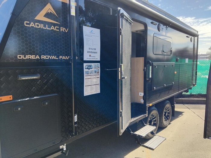 2026 Cadillac RV Ourea Royal Plus King Bed Family Triple Bunk Full Victron
