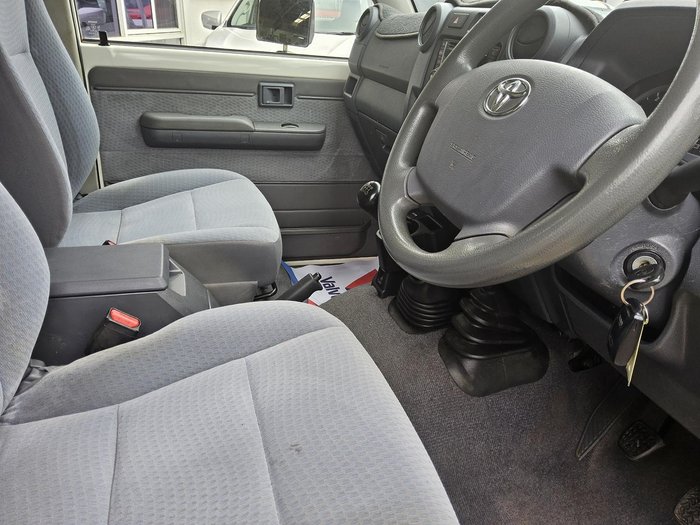 2017 Toyota Landcruiser GXL VDJ79R 4X4 Dual Range French Vanilla
