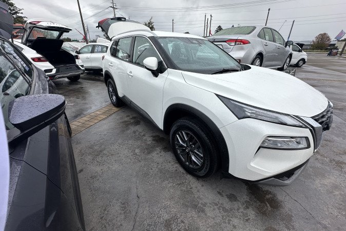 2024 NISSAN X-TRAIL ST (2WD)