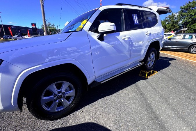 2024 TOYOTA LANDCRUISER LC300 GXL (4x4)