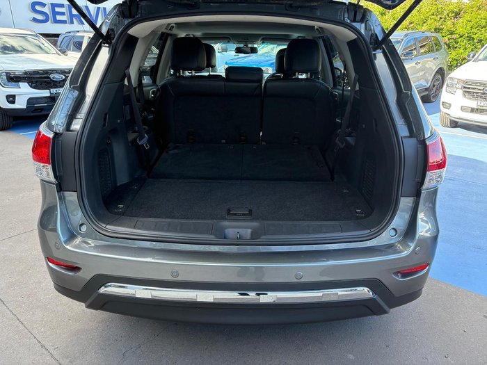 2016 Nissan Pathfinder ST-L