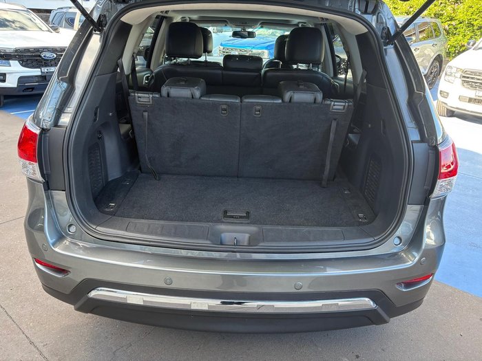 2016 Nissan Pathfinder ST-L