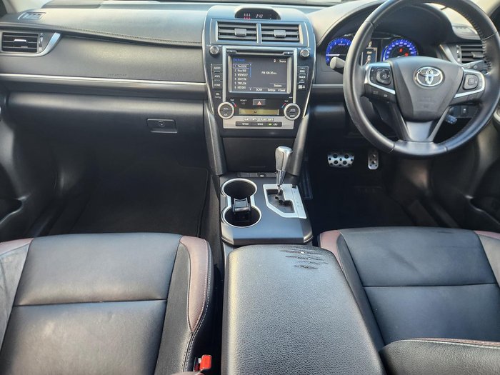 2016 Toyota Camry Atara SX