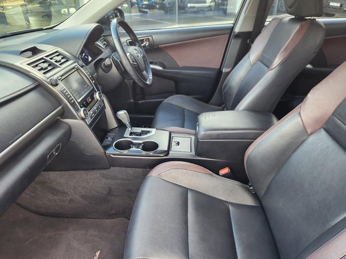 2016 Toyota Camry Atara SX