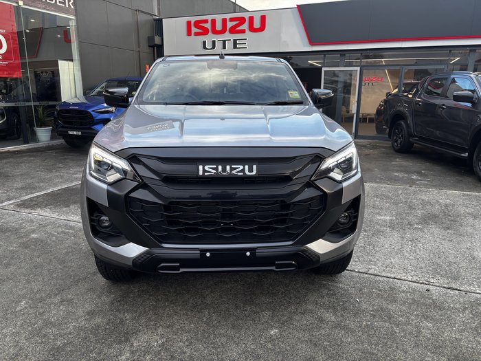 2025 Isuzu D-MAX LS-M XR