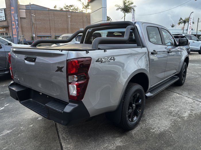 2025 Isuzu D-MAX LS-M XR