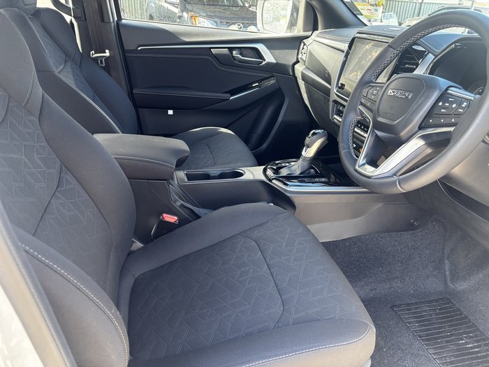 2025 Isuzu D-MAX