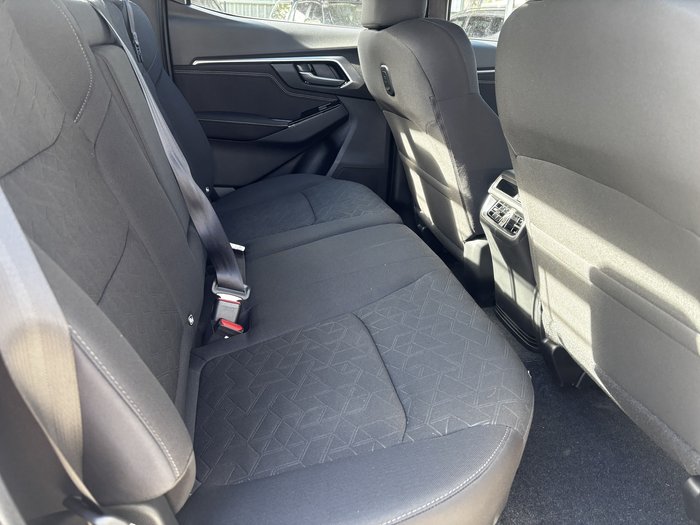 2025 Isuzu D-MAX