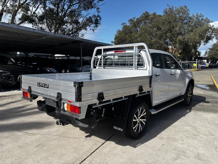 2025 Isuzu D-MAX