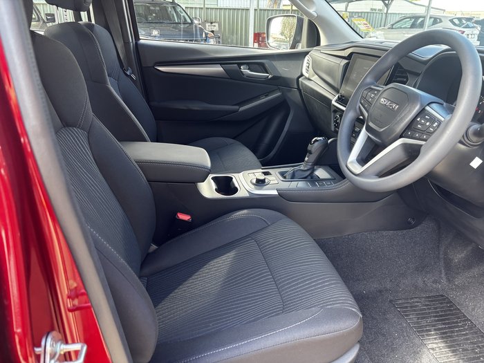 2025 Isuzu MU-X