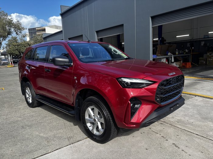 2025 Isuzu MU-X