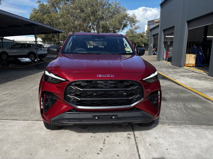 2025 Isuzu MU-X