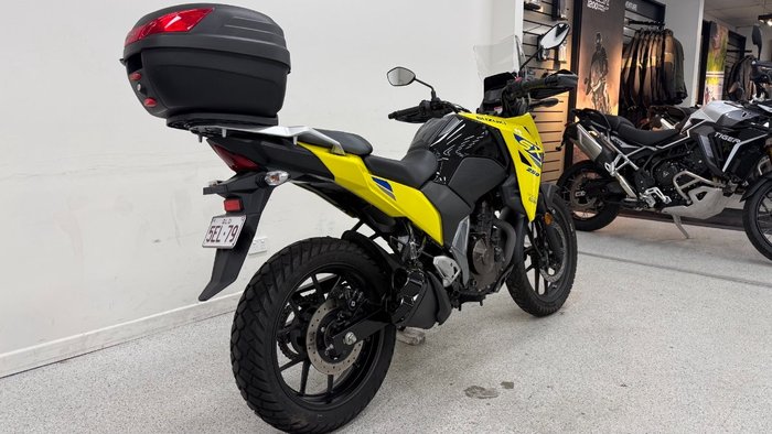 2023 Suzuki V-STROM 250 (DS250RLM3) Yellow