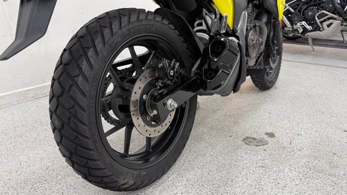 2023 Suzuki V-STROM 250 (DS250RLM3) Yellow