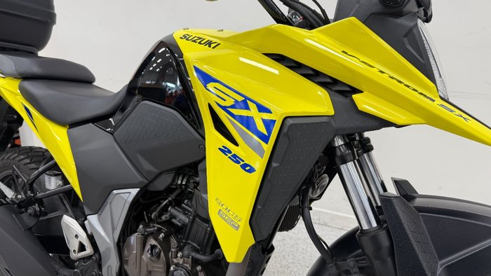 2023 Suzuki V-STROM 250 (DS250RLM3) Yellow