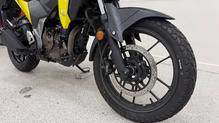 2023 Suzuki V-STROM 250 (DS250RLM3) Yellow