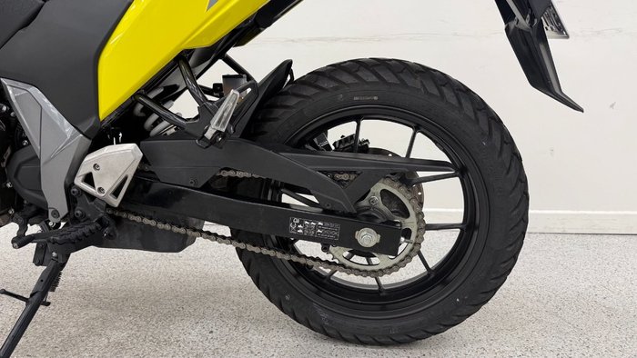 2023 Suzuki V-STROM 250 (DS250RLM3) Yellow