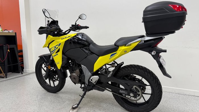 2023 Suzuki V-STROM 250 (DS250RLM3) Yellow